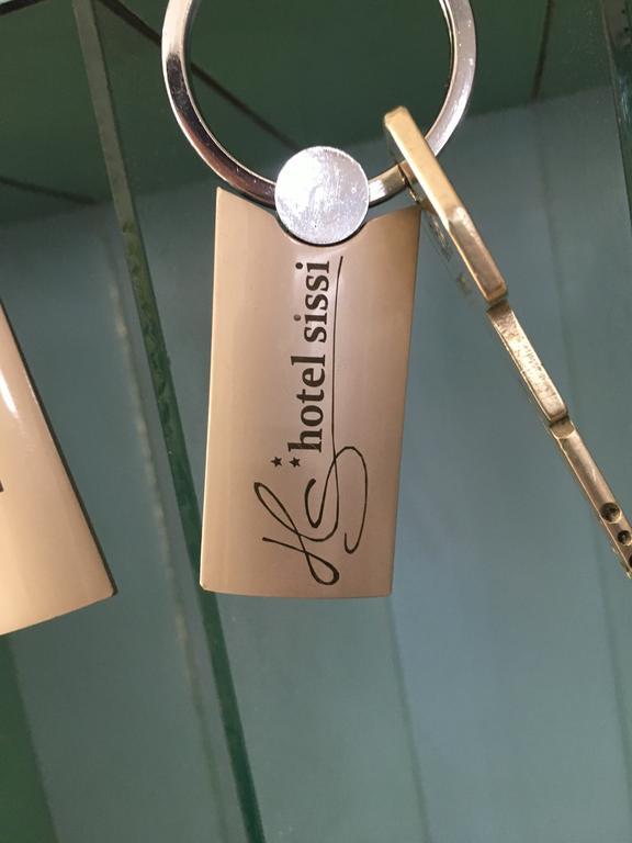 Sissi Hotel 2*